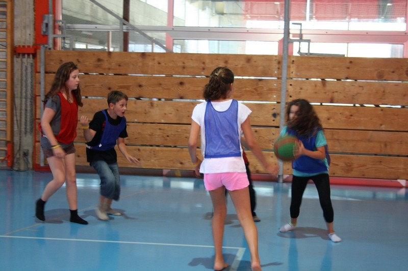 Village Camps International Summer Camp Leysin, Switzerland 2025-08-09 https://www.villagecamps.com/journals_admin/images/707-24-basketball (9).jpg